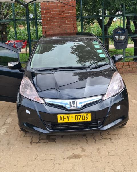 Honda fit hybrid